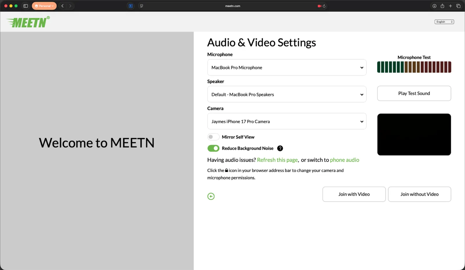 Meetn's original audio and video settings: a split screen with a grey welcome panel and two join buttons.